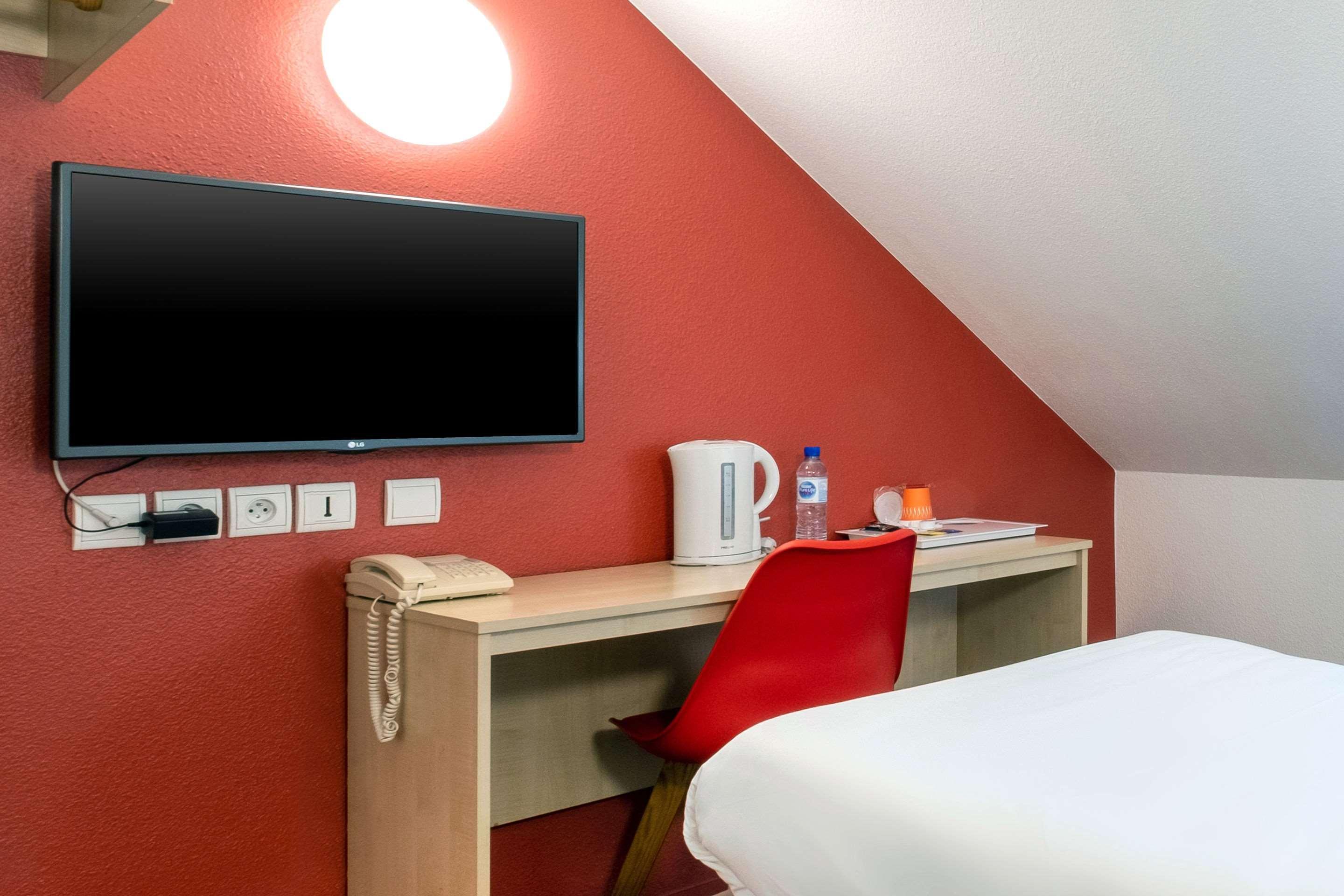 Comfort Hotel Étampes Eksteriør bilde