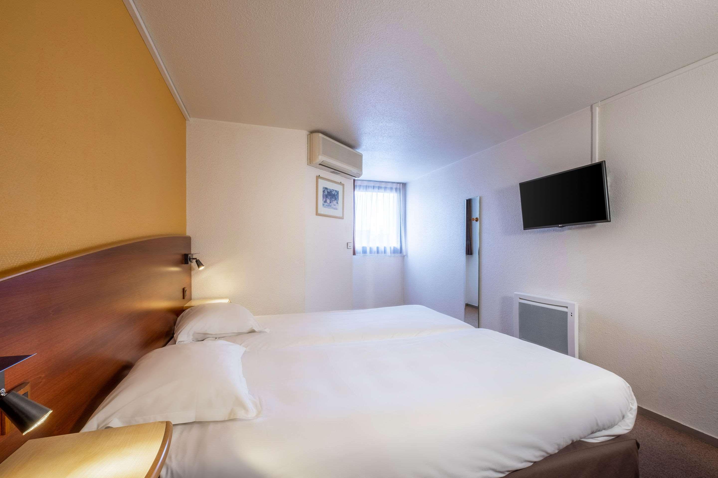 Comfort Hotel Étampes Eksteriør bilde