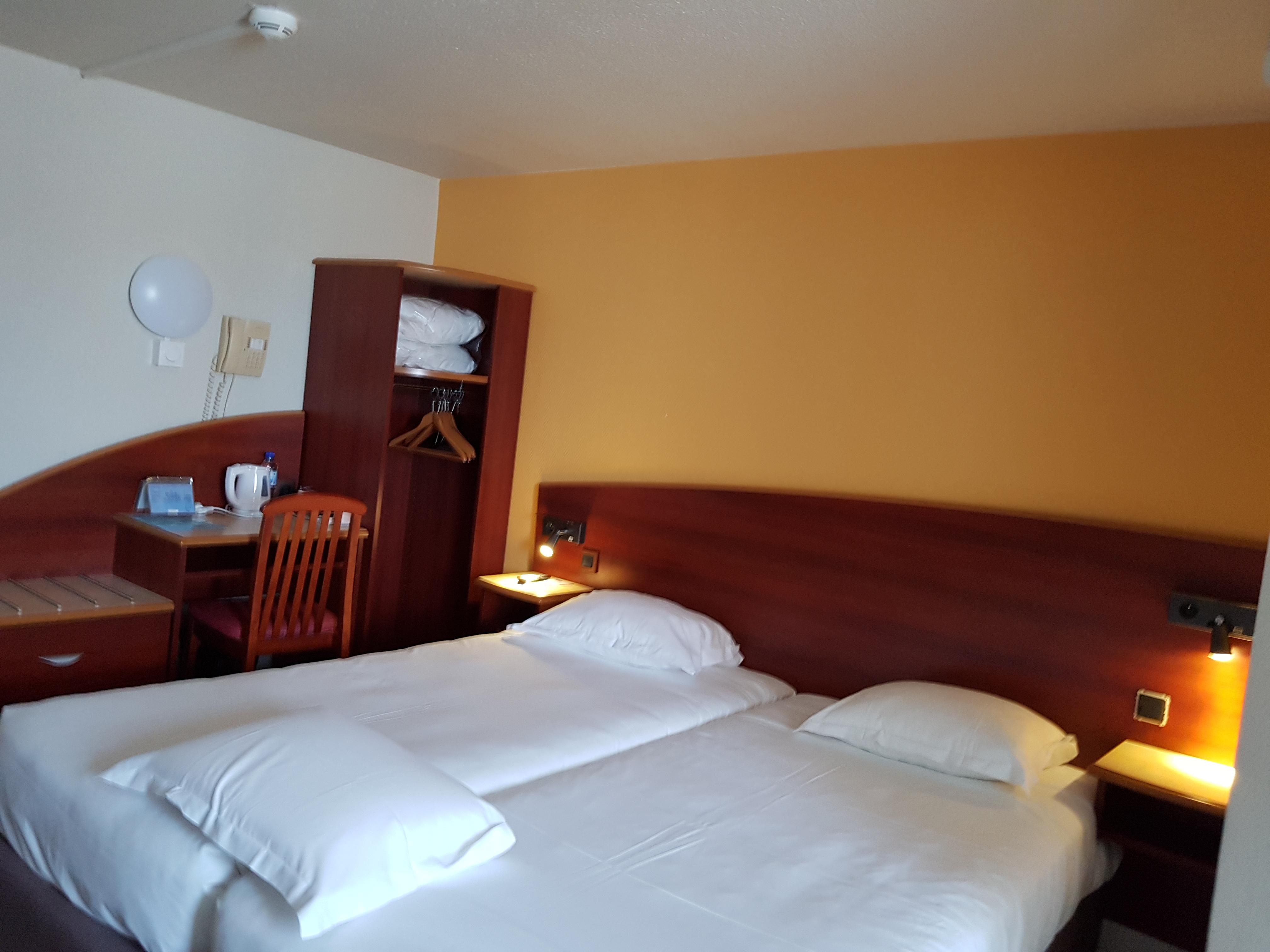 Comfort Hotel Étampes Eksteriør bilde