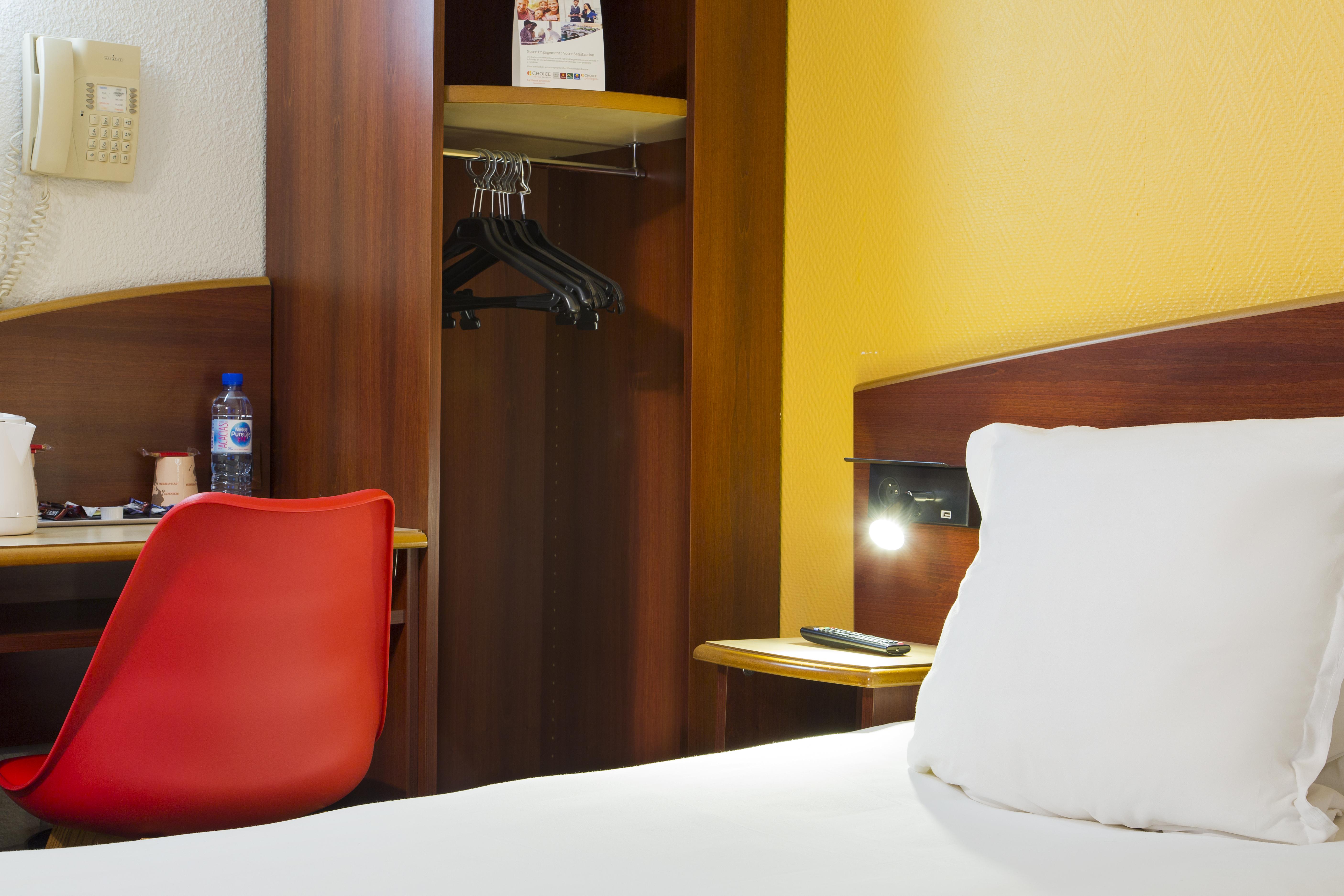 Comfort Hotel Étampes Eksteriør bilde