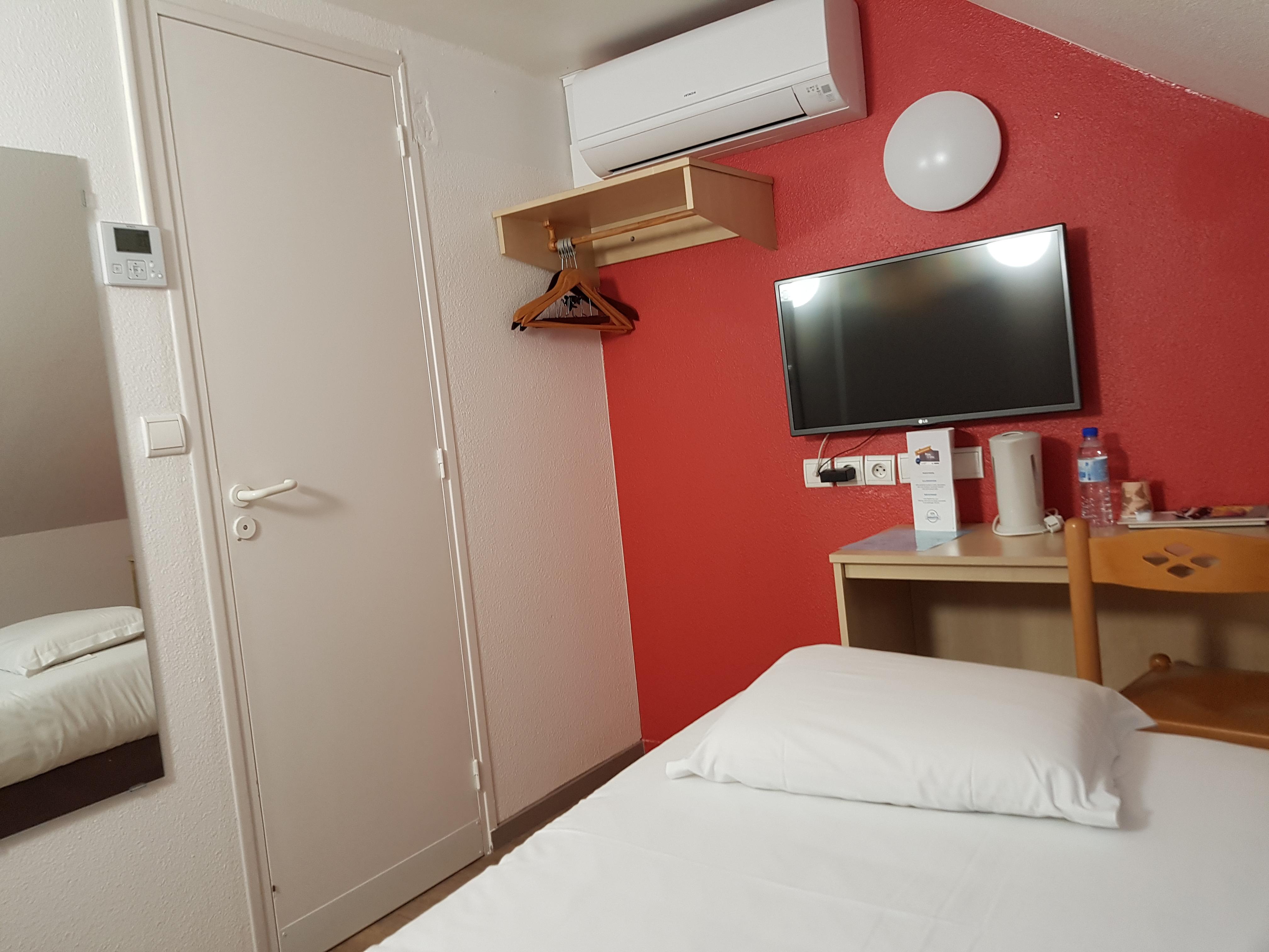 Comfort Hotel Étampes Eksteriør bilde