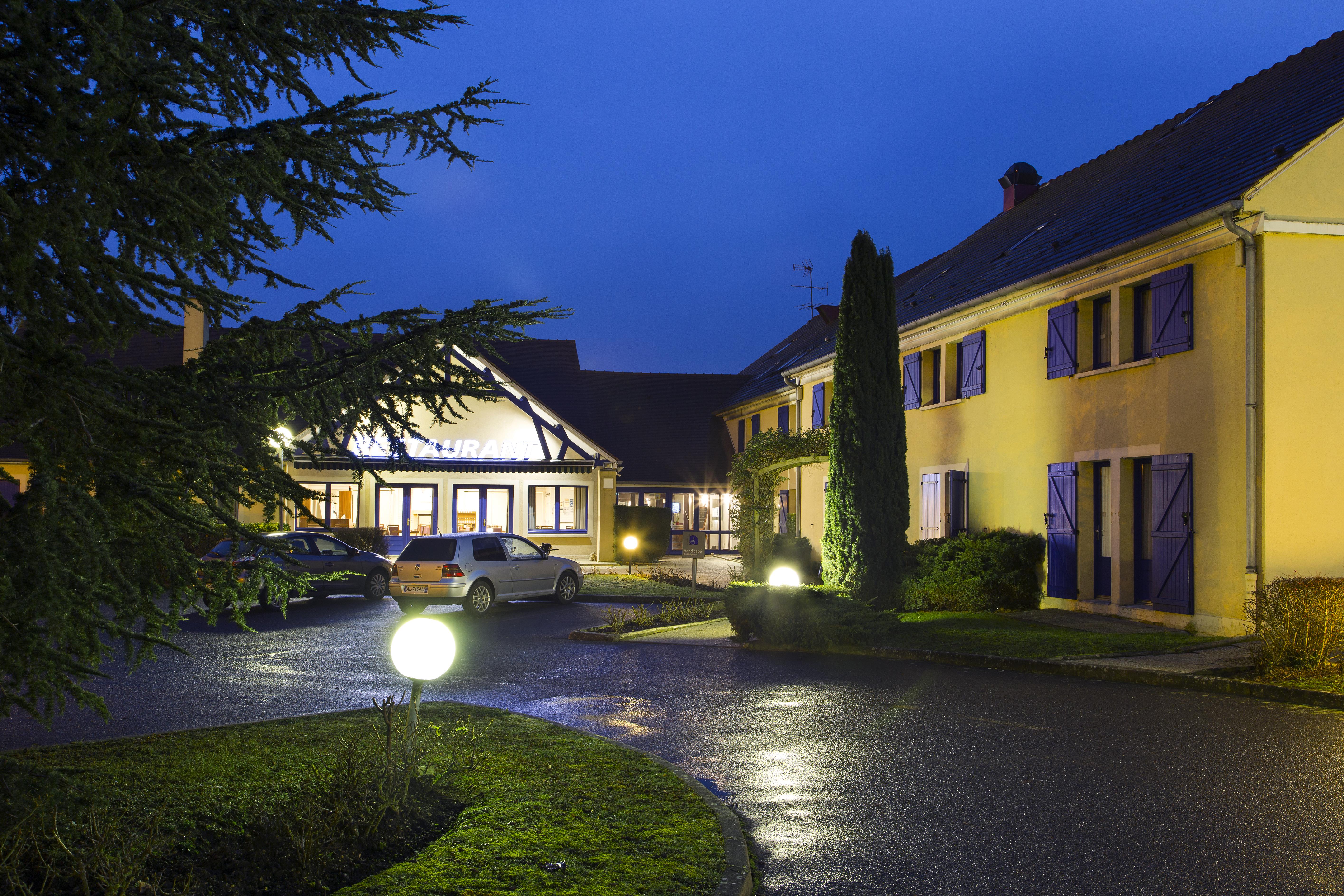 Comfort Hotel Étampes Eksteriør bilde