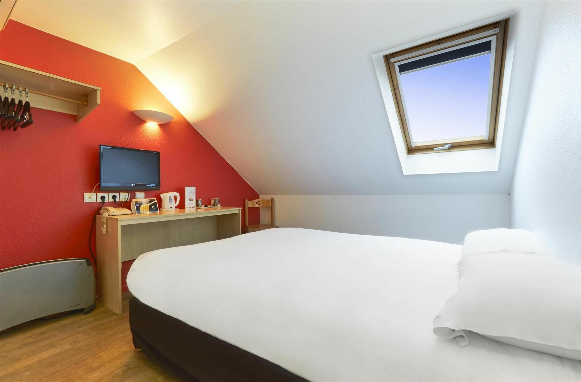 Comfort Hotel Étampes Eksteriør bilde